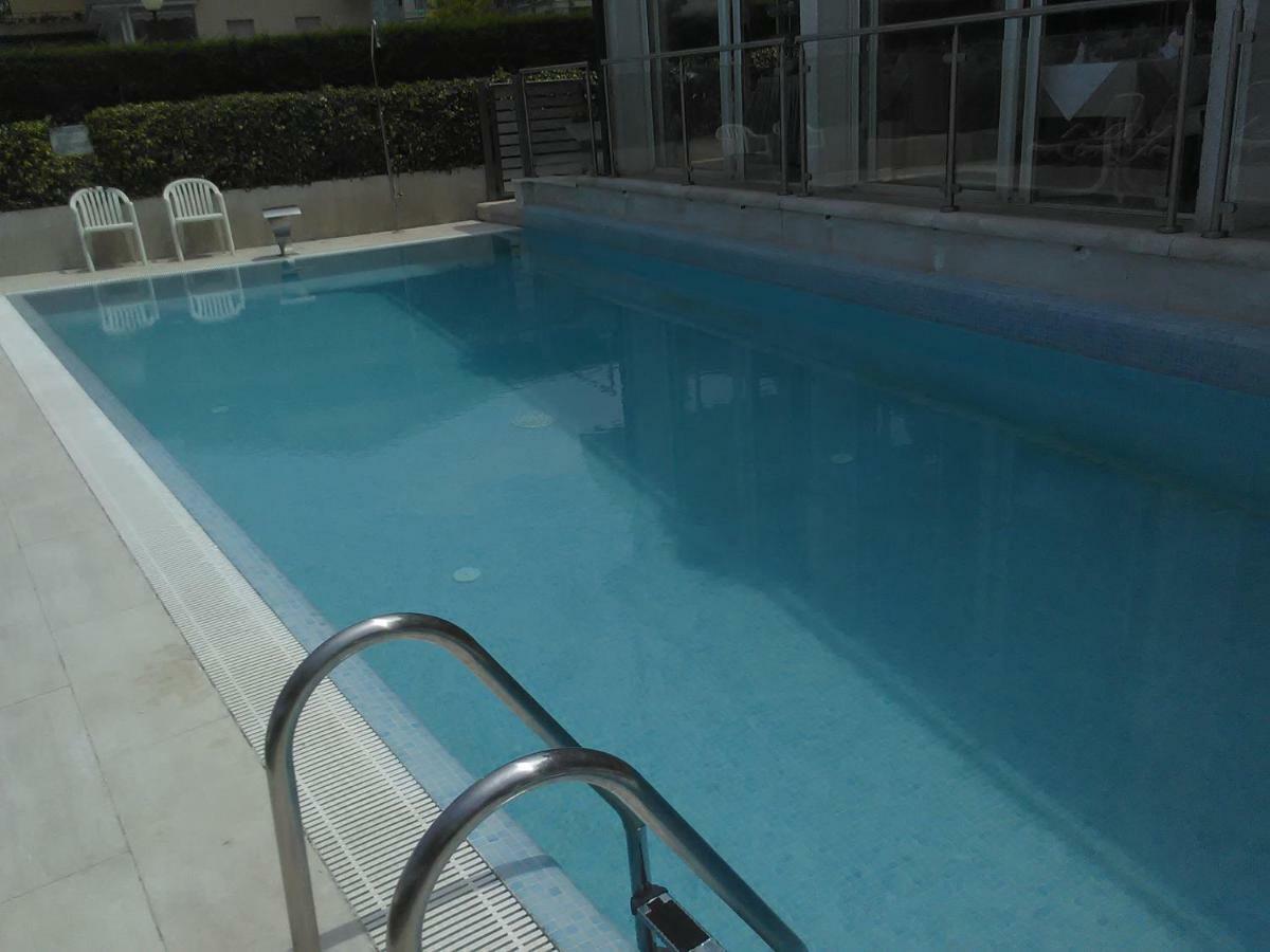 Hotel Cristallo Peschiera del Garda Esterno foto